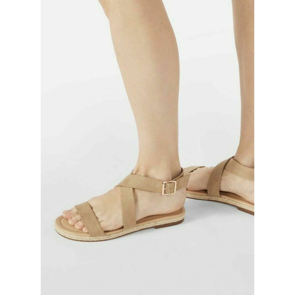 JUST FAB Flat Delilah Taupe Strappy Sandals Sz 6.5